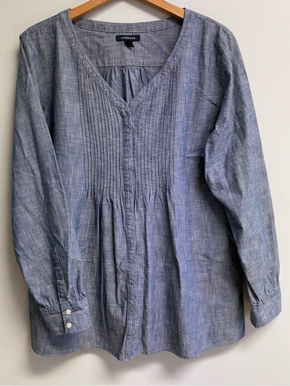 LANDS END CHAMBRAY TOP - 18 (XL)